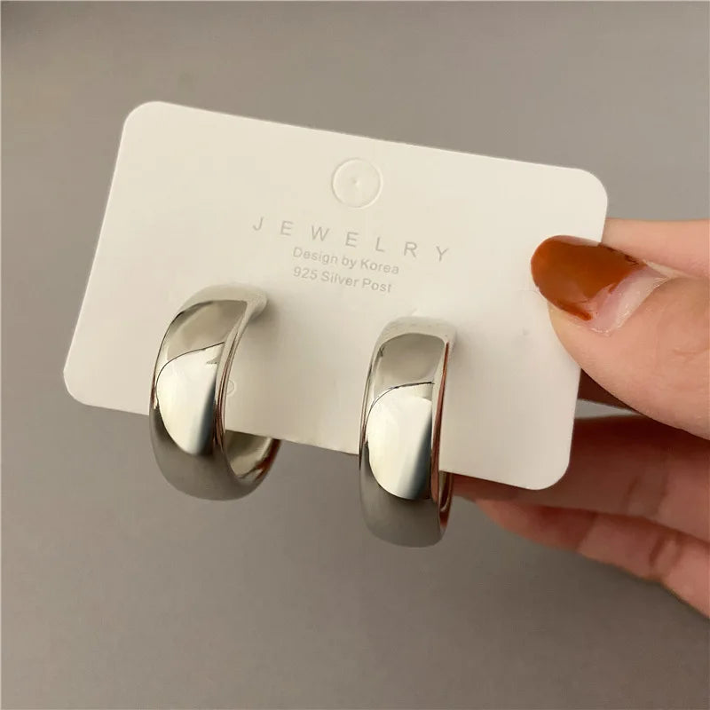 Super Hooper Chunky Hoop Earrings